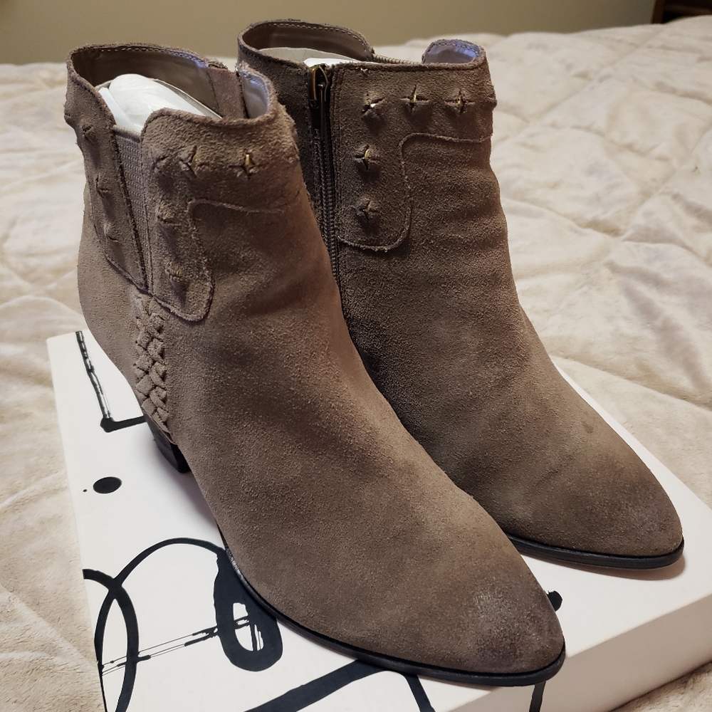 Dolce Vita taupe "Cactus" Bootie